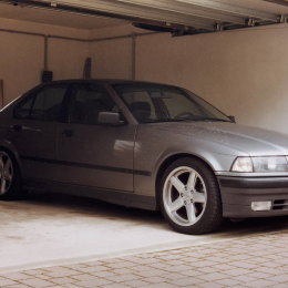 BMW 325 E36