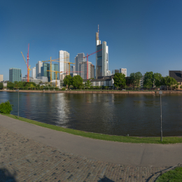Pano_APG_FFM_EisernerSteg_Skyline_20140517